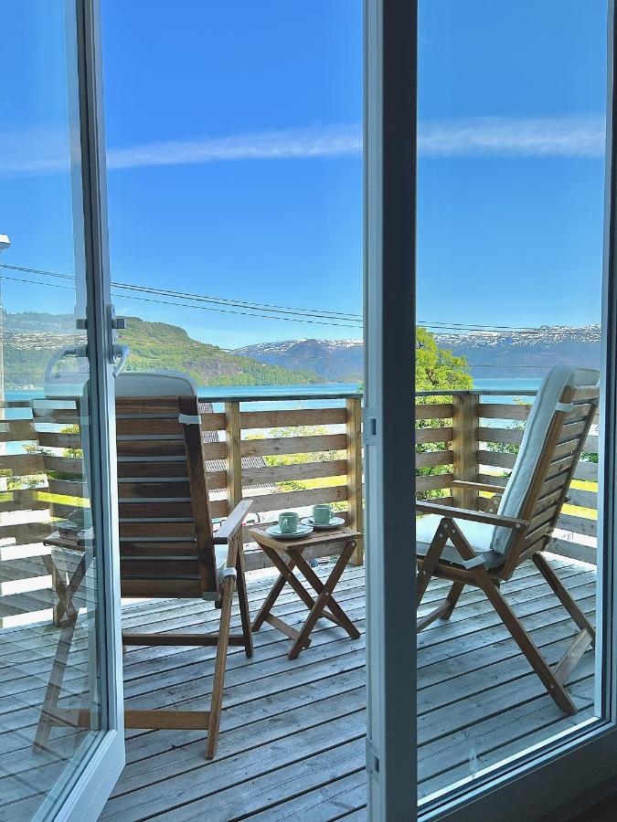 Hardangerfjord View - Luxury Fjord-side